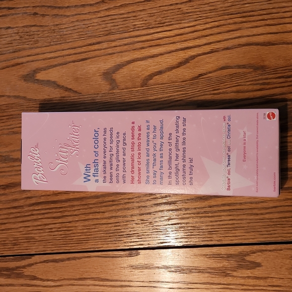 Matell Walmart Special Edition Star Skater Barbie - Picture 4 of 4